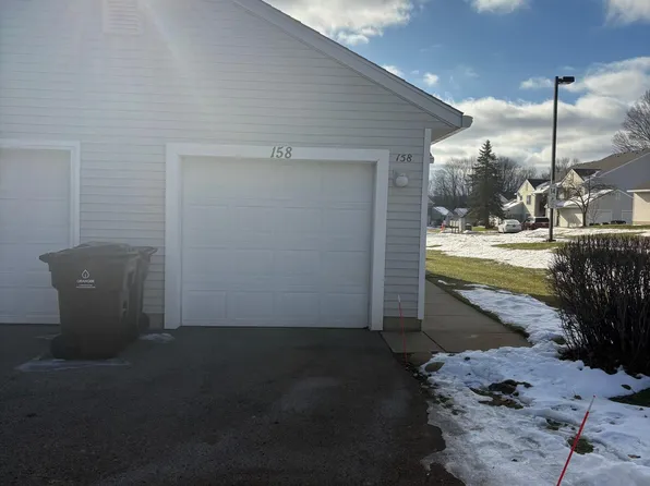 158 Hunters Ln NE #70, Rockford, MI 49341