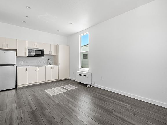 5th image of 422 San Pascual Ave #1/2