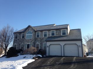 1011 Meadow Dr, Reading, PA 19605