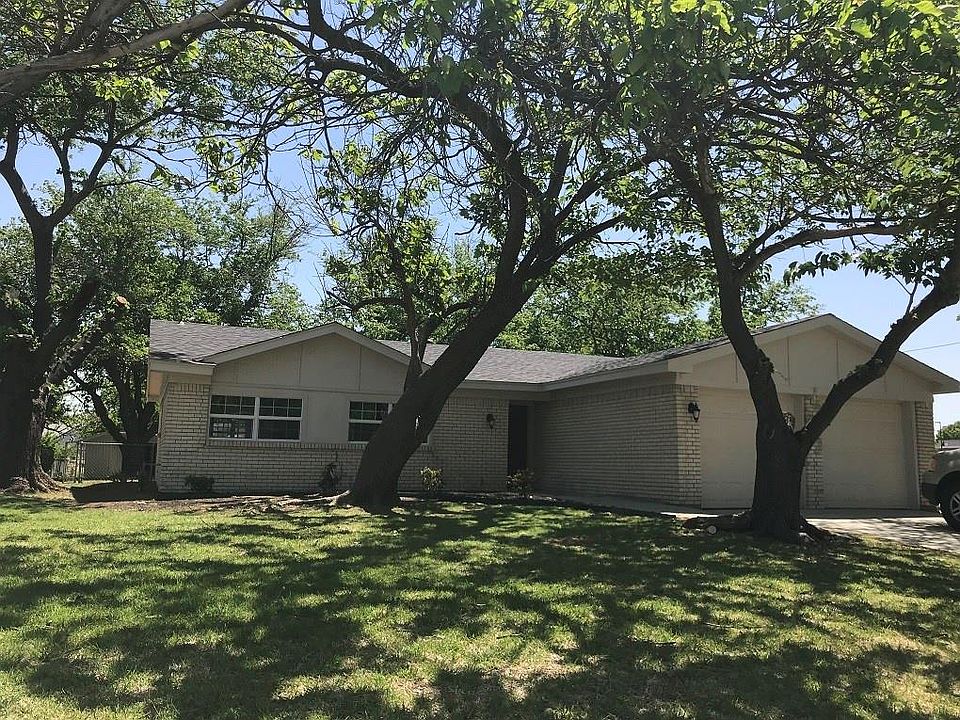 1st image of 2400 Catalo Ln
