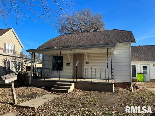 742 N Dean St, Bushnell, IL 61422