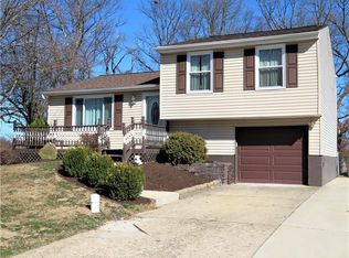 3221 Bradbury Dr, Aliquippa, PA 15001