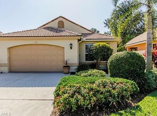 126 Vista Ln, Naples, FL 34119
