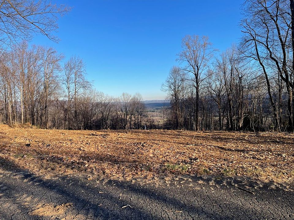 2nd image of 427 Old Ridge Trl