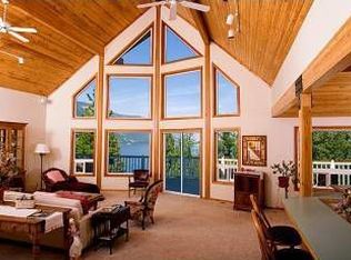 7430 Navarre Dr, Chelan, WA 98816