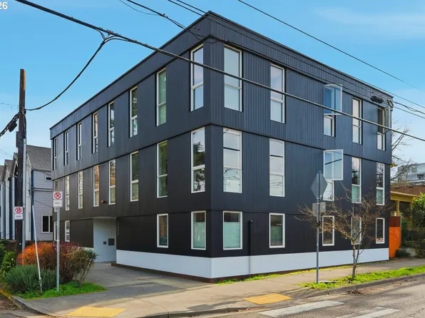 1480 N Jarrett St Unit 204, Portland, OR 97217
