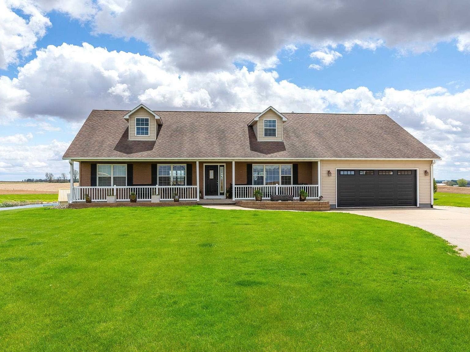 19750 N 1800th Ave, Atkinson, IL 61235 Zillow