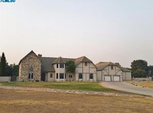 13496 El Nogal Ave, Visalia, CA 93292