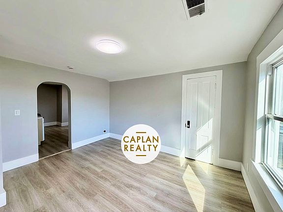 2nd image of 121 Spring St #O2