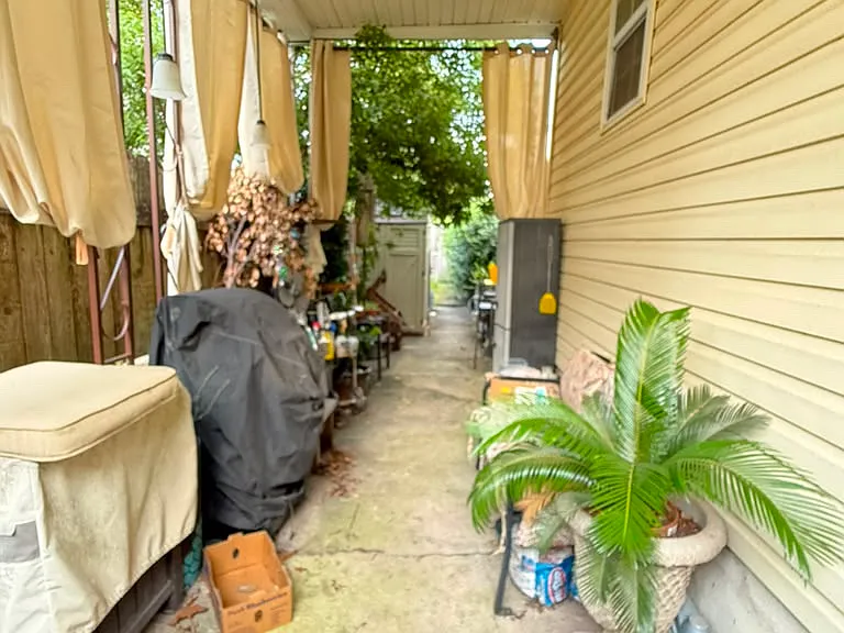 5909-11 General Haig St #5911 — Photo 10