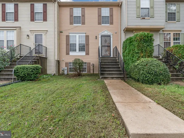 1044 Starboard Dr, Edgewood, MD 21040