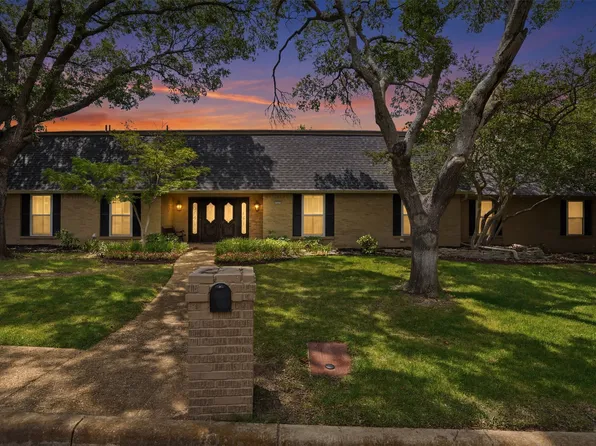3812 Lands End St, Fort Worth, TX 76109