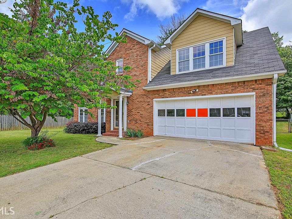 1st image of 3215 Oak Meadow Dr