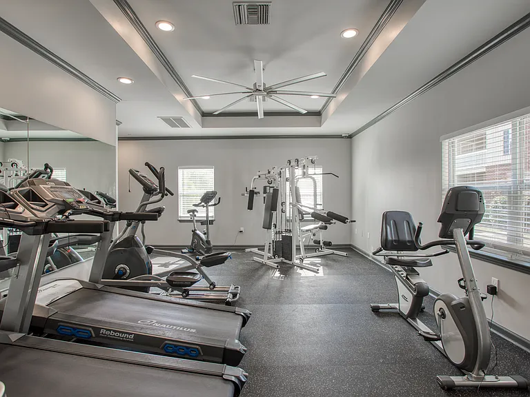 100 Huntley Apartment Dr — Photo 11