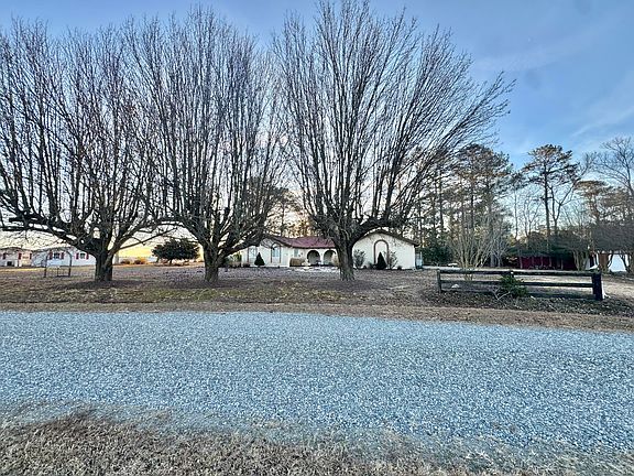 WATERFRONT HOME SITS ON 1.75 ACRE LOT