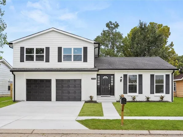 3889 Chriswood Ln, Harvey, LA 70058