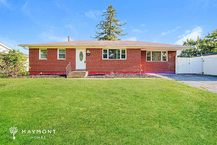 1410 Fairbank Rd — Photo 1