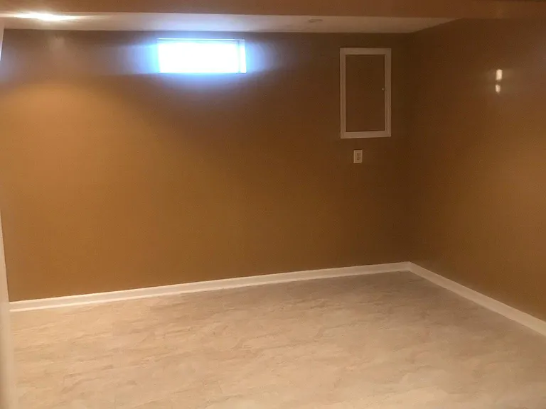 8424 Lazy Creek Ct — Photo 15