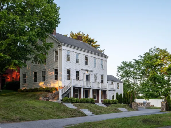 35 East Main Street, Yarmouth, ME 04096