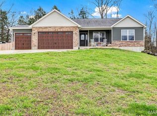 354 Briegel Ln, Pacific, MO