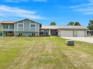 18263 90th Ave, Milaca, MN 56353