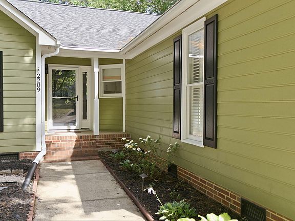 5th image of 2209 Leadenhall Way