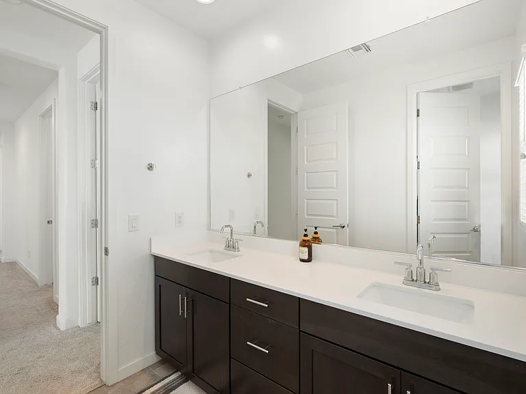 3110 E Hayfield Way — Photo 11
