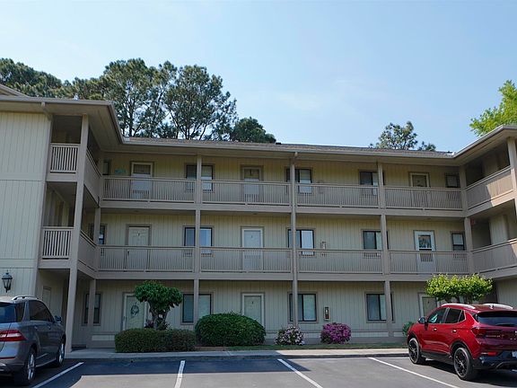 2nd image of 4109 Pinehurst Circle #EE7