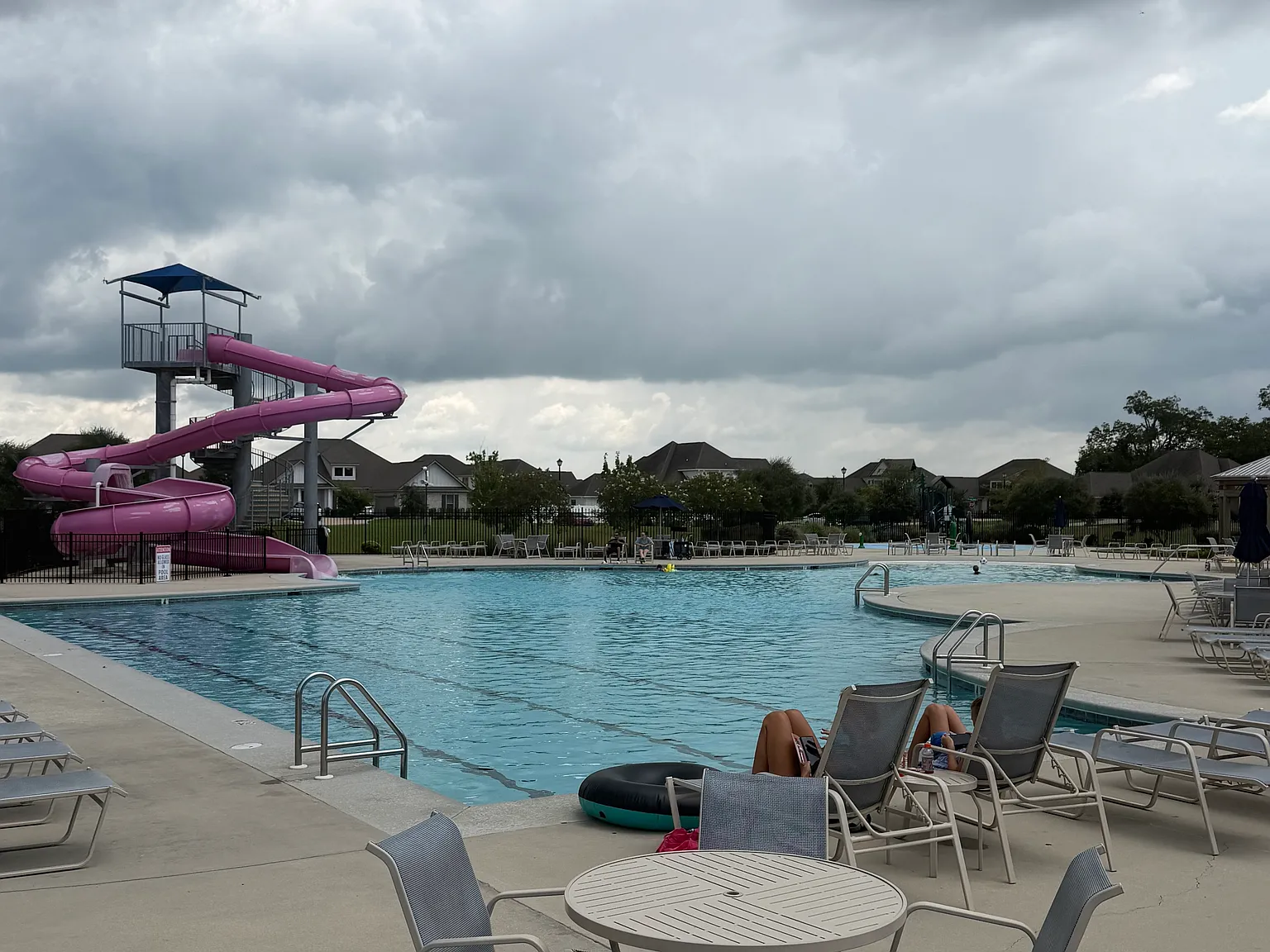 4 bed, 1806 sqft, $2,050 — Photo 2