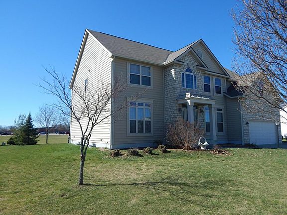 3rd image of 5281 Meadow Grove Dr
