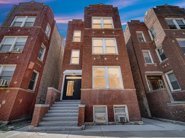 2620 N Ridgeway Ave #3, Chicago, IL 60647