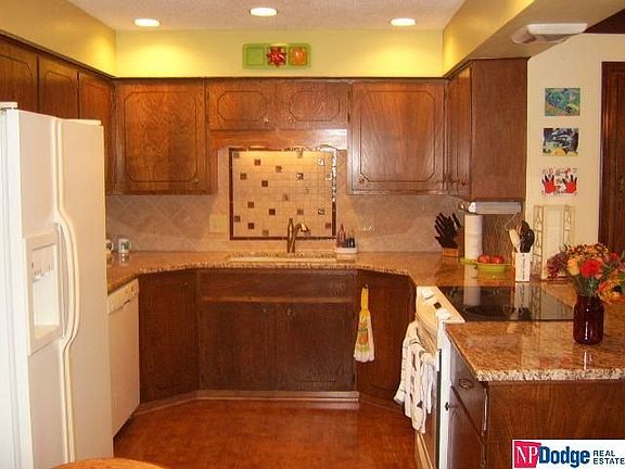 4th image of 5725 N 78th Ave