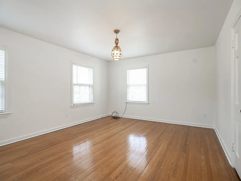 3715 Avalon Rd — Photo 18