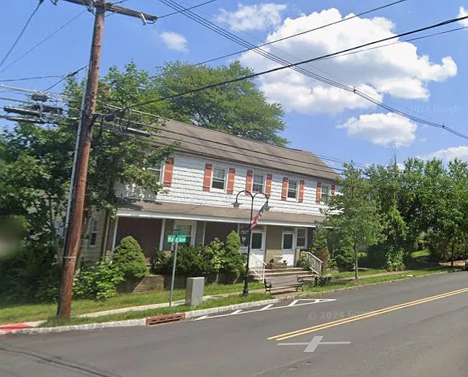 301 Main Ave #4