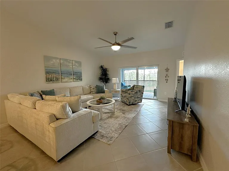 14231 Heritage Landing Blvd #1928 — Photo 9