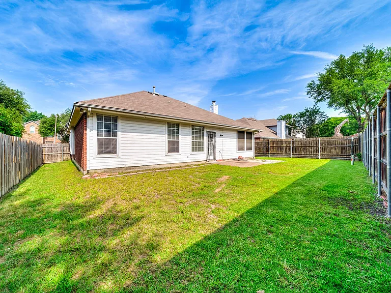 4618 Devonshire Dr — Photo 33