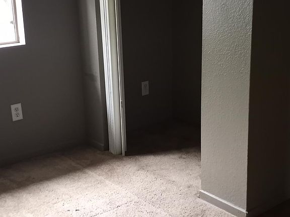 2nd image of 828 8281/2 N Angeleno Ave #828-1/2