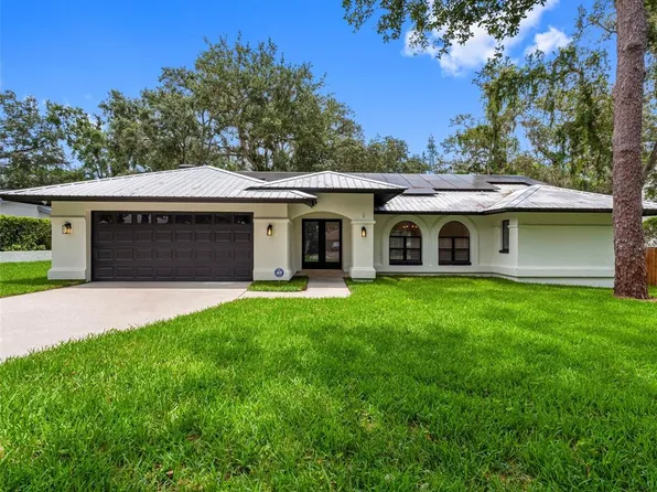 8309 N River Highlands Pl, Tampa, FL 33617