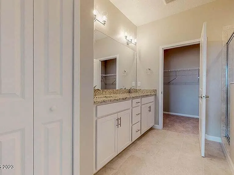 3930 Playa Del Sol Dr — Photo 16