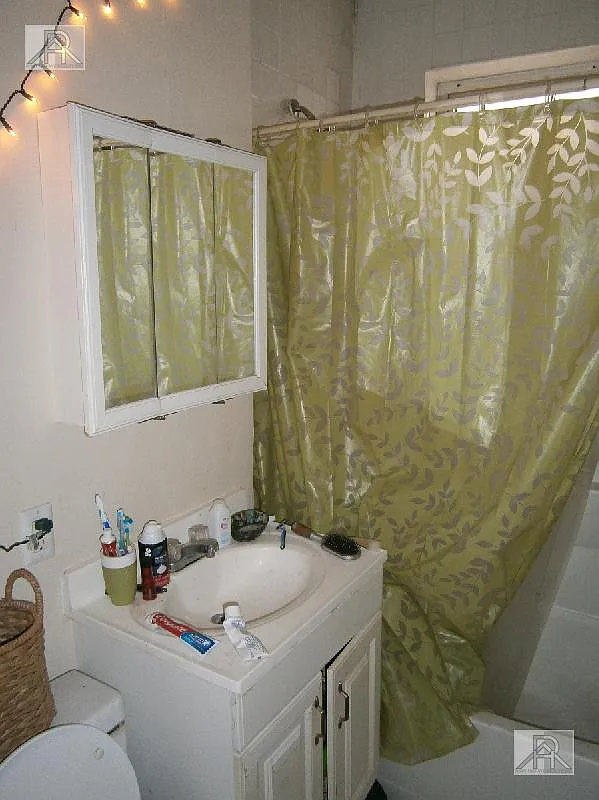 2 bed, 1.0 bath, $2,995 — Photo 4
