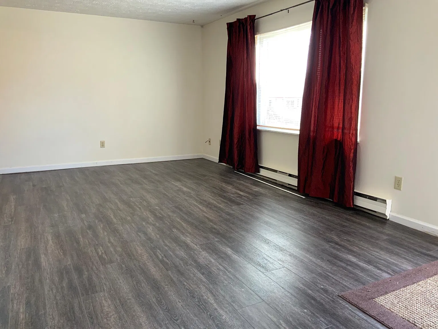 800 Charles Ave — Photo 4