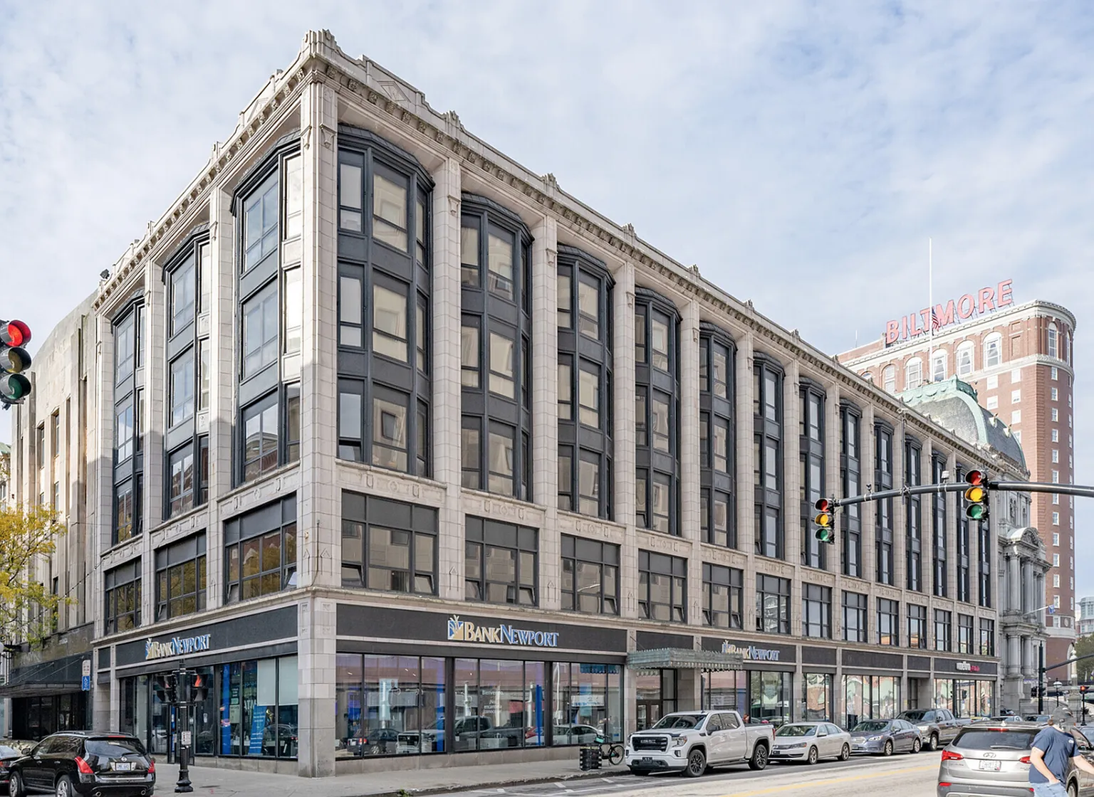 G Square — Photo 1