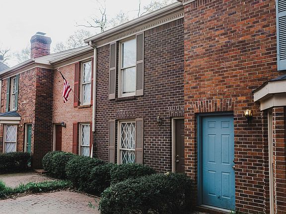 3rd image of 604 University Dr #D