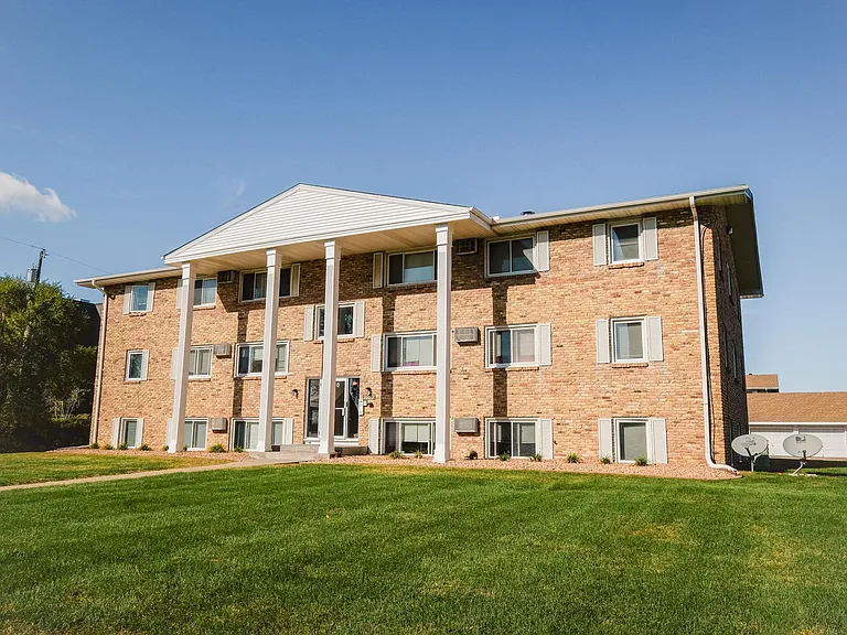 Trentwood Apartments — Photo 1
