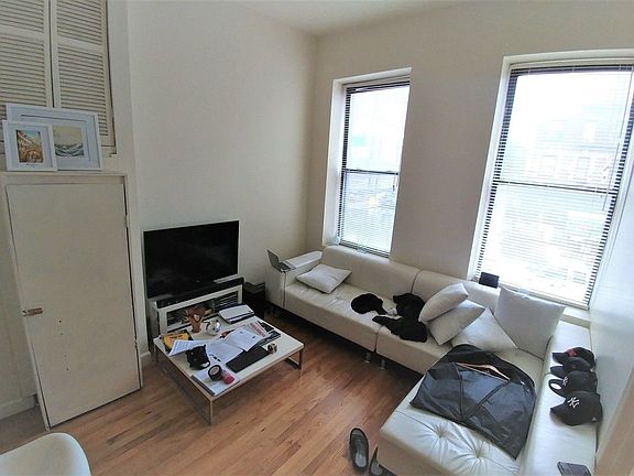 2nd image of 310 2nd Ave APT 3