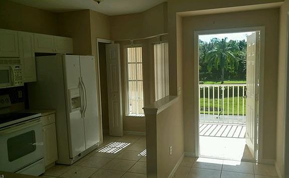4th image of 9175 Celeste Dr Unit 207