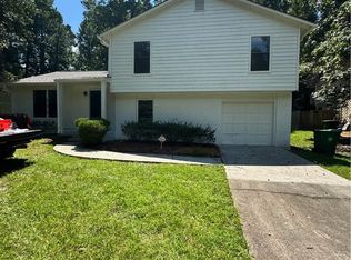 3525 Homeward Trl, Ellenwood, GA 30294