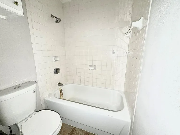 728 Bering Dr #10 — Photo 8