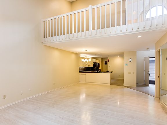 4th image of 15 Windrush Ln