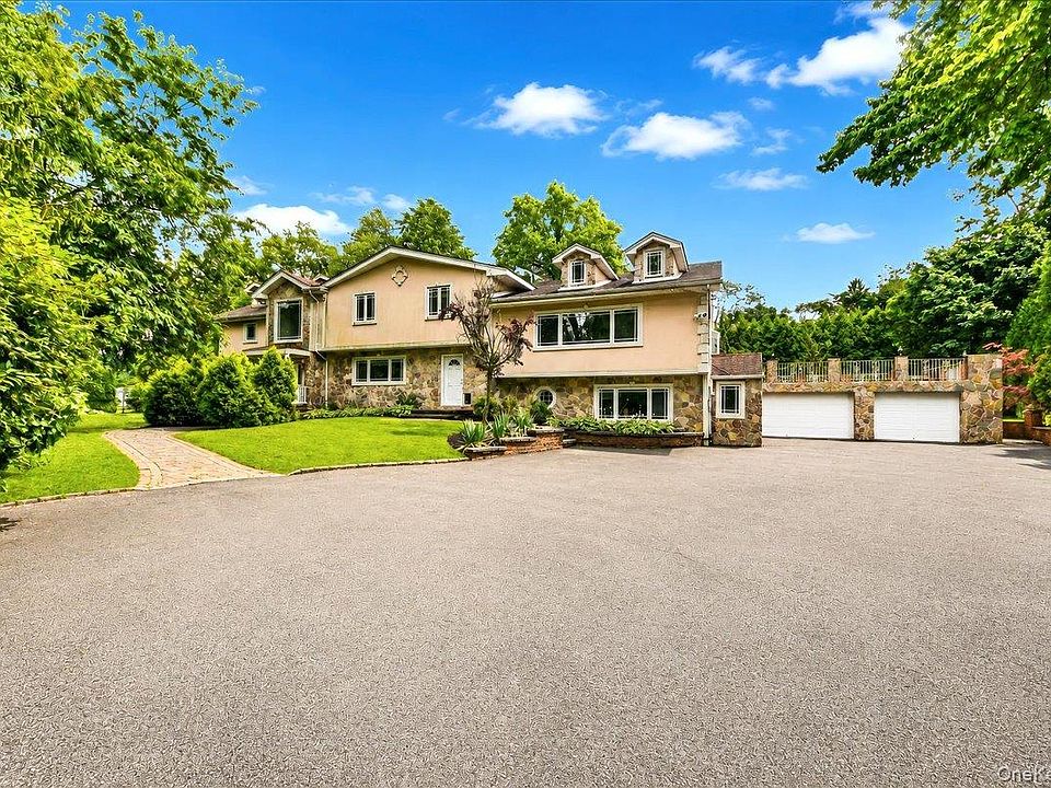 1st image of 451 Ardsley Road